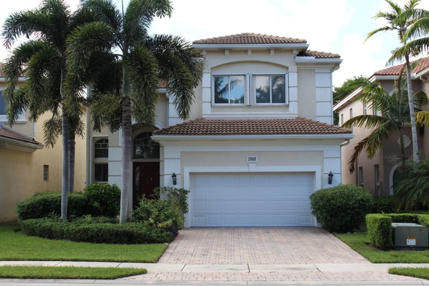 Welcome to this beautiful 3-bedroom home with a loft, 2.5 baths - Beach Home for sale in Boynton Beach, Florida on Beachhouse.com