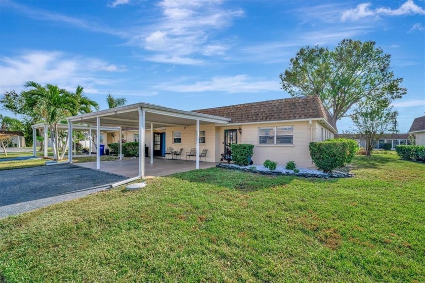 Under contract-accepting backup offers. Welcome to this - Beach Home for sale in Bradenton, Florida on Beachhouse.com