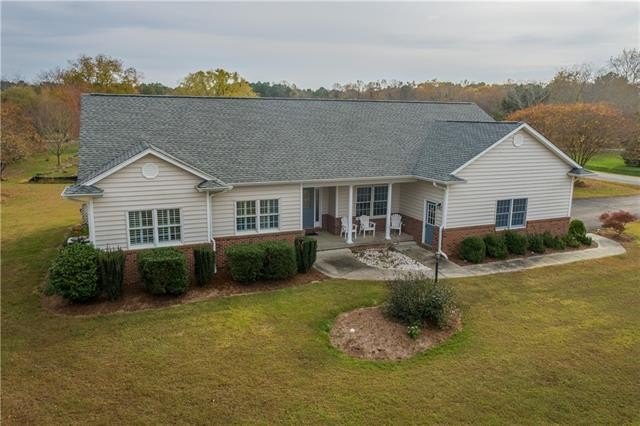 Charming home with views of the Rappahannock River and a - Beach Home for sale in Locust Hill, Virginia on Beachhouse.com