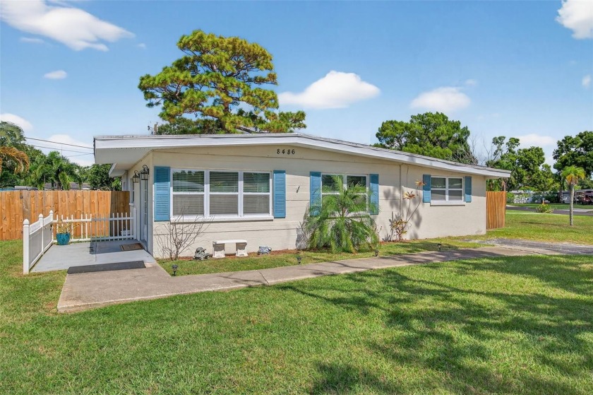 Under contract-accepting backup offers. Welcome to your Seminole - Beach Home for sale in Seminole, Florida on Beachhouse.com