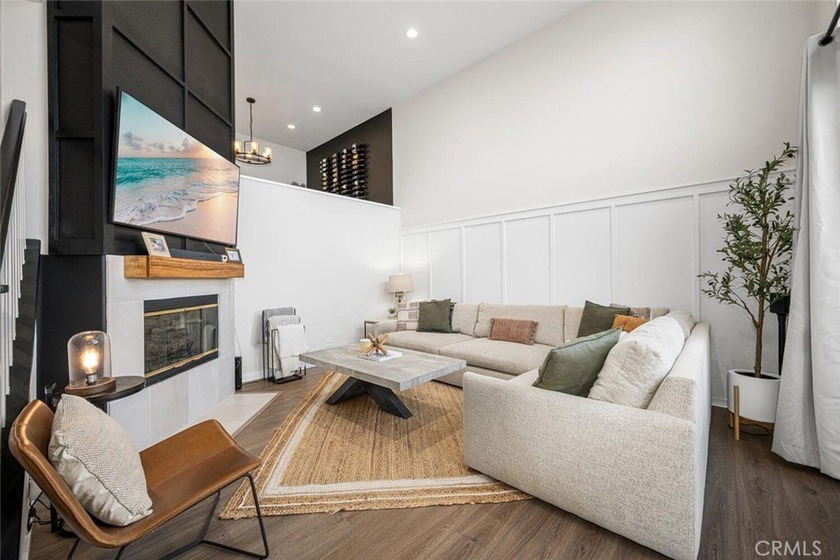 Experience coastal luxury living at its finest in this - Beach Home for sale in Huntington Beach, California on Beachhouse.com