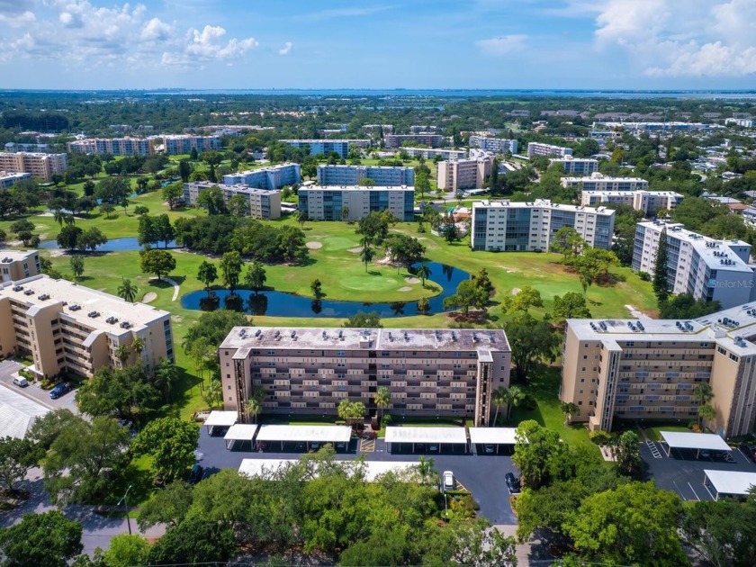 Welcome home to peace of mind and flexibility with this non-age - Beach Condo for sale in Bradenton, Florida on Beachhouse.com