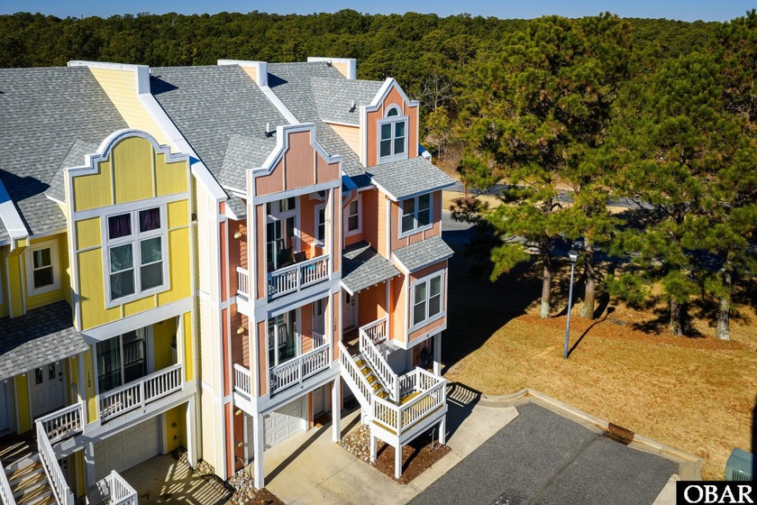 Beautifully-appointed WALK-IN READY 2bd/2.5ba condo in Bermuda - Beach Condo for sale in Kill Devil Hills, North Carolina on Beachhouse.com