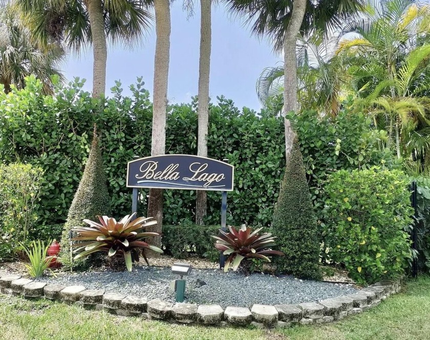 Move In Ready, well-maintained 2-bedroom, 2-bath unit in West - Beach Home for sale in West Palm Beach, Florida on Beachhouse.com