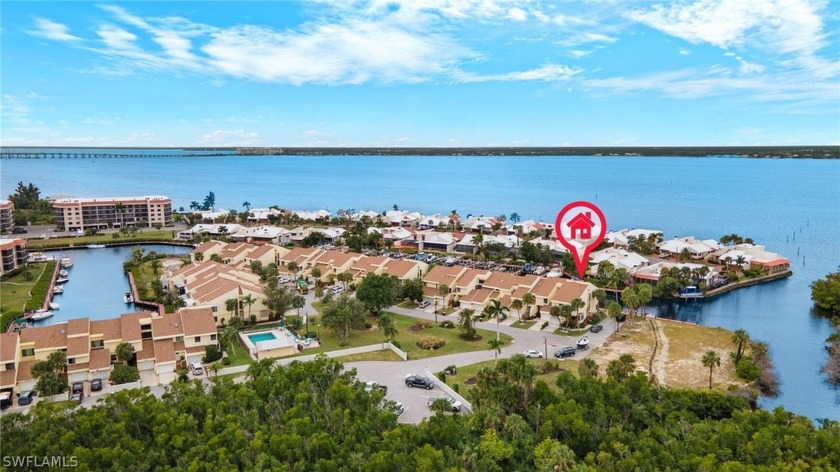 Such a Fun & Cool Townhome located in Emerald Pointe! Amazing - Beach Townhome/Townhouse for sale in Punta Gorda, Florida on Beachhouse.com