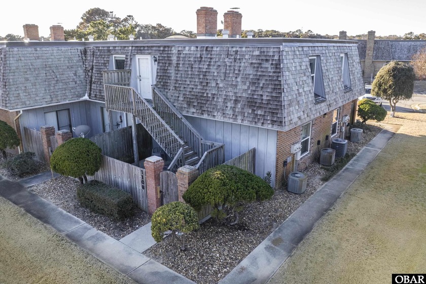 Top floor corner condo in Kitty Hawk with ocean views from the - Beach Condo for sale in Kitty Hawk, North Carolina on Beachhouse.com