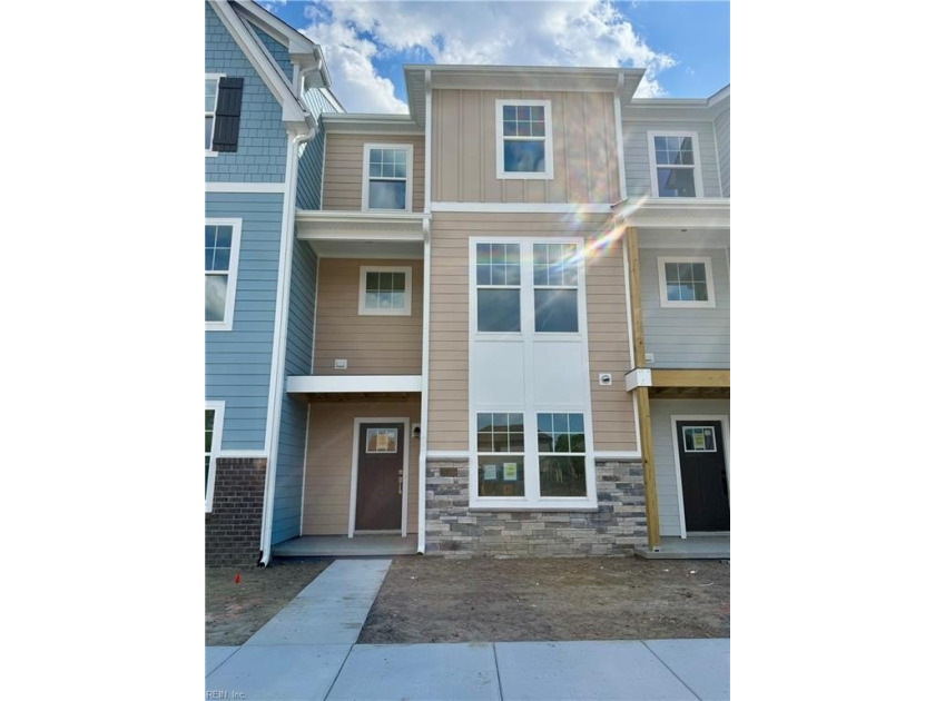 Under Construction:LuxuryTownhome w/2-car garage, covered entry - Beach Townhome/Townhouse for sale in Chesapeake, Virginia on Beachhouse.com