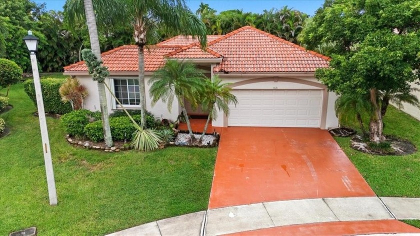 Spacious 3 bed, 3 bath home with private pool located in the - Beach Home for sale in Tamarac, Florida on Beachhouse.com