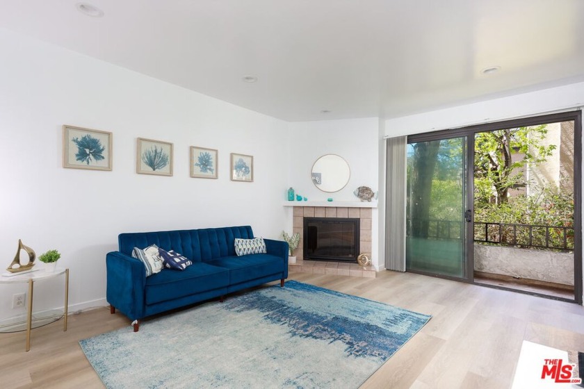 Enjoy Resort-Style Living in the Heart of Playa del Rey. Step - Beach Condo for sale in Playa Del Rey, California on Beachhouse.com