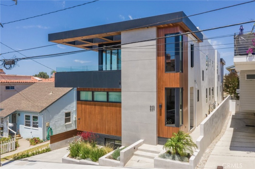 Welcome to 647 10th St, a new construction, meticulously - Beach Townhome/Townhouse for sale in Hermosa Beach, California on Beachhouse.com