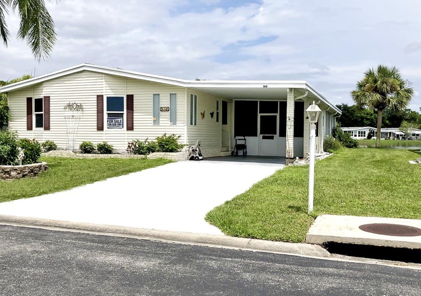 Looking for a Lake veiw Home here it is. This Home features a - Beach Home for sale in Bonita Springs, Florida on Beachhouse.com