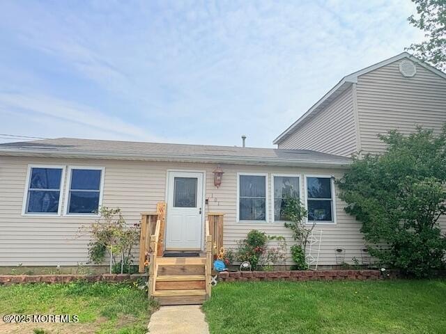 Charming 3-bedroom, 2-bathroom home on a desirable corner lot - Beach Home for sale in Waretown, New Jersey on Beachhouse.com