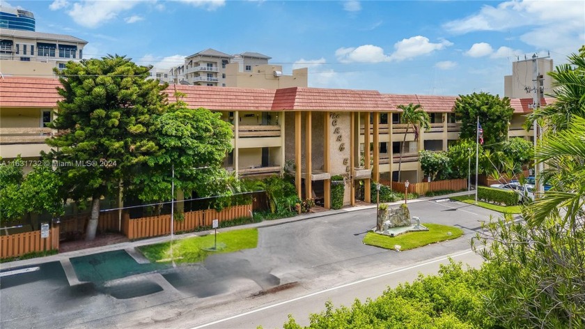 Discover this exquisite 2 bedrooms , 1 bathroom corner unit gem - Beach Condo for sale in Fort Lauderdale, Florida on Beachhouse.com