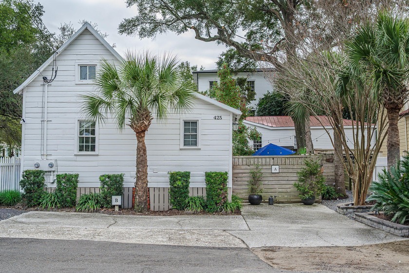 This charming fully furnished bungalow-style duplex with private - Beach Home for sale in Mount Pleasant, South Carolina on Beachhouse.com