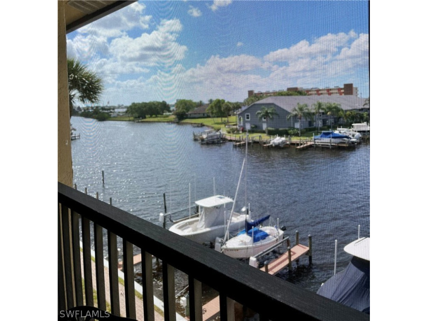 WOW, THIS CONDO HAS IT ALL!!!! What more can you ask for? Direct - Beach Condo for sale in Cape Coral, Florida on Beachhouse.com