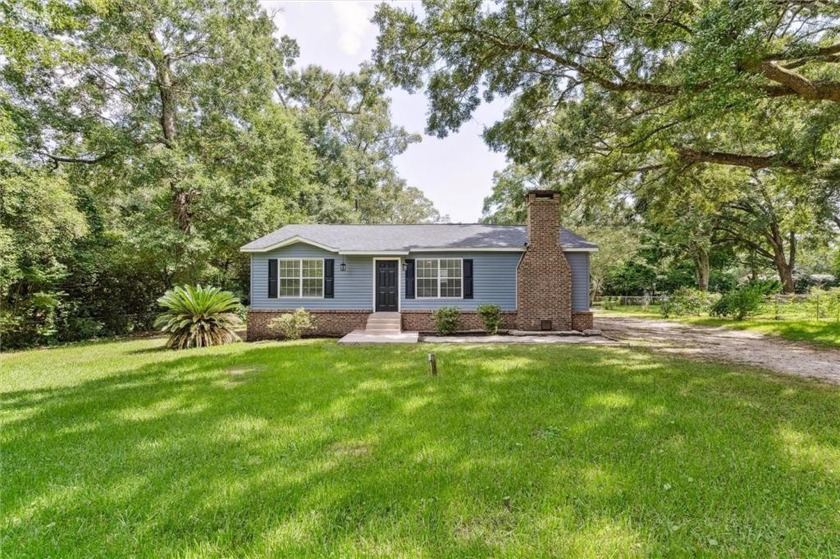 Welcome to 8309 Lake Helen Drive and the beautiful community of - Beach Home for sale in Theodore, Alabama on Beachhouse.com