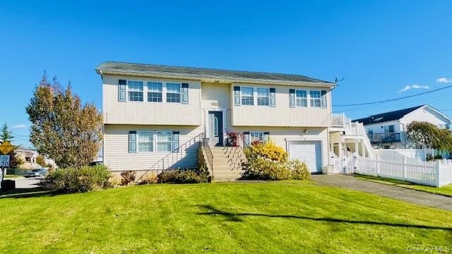 Embrace the South Shore lifestyle in this beautifully updated - Beach Home for sale in Seaford, New York on Beachhouse.com