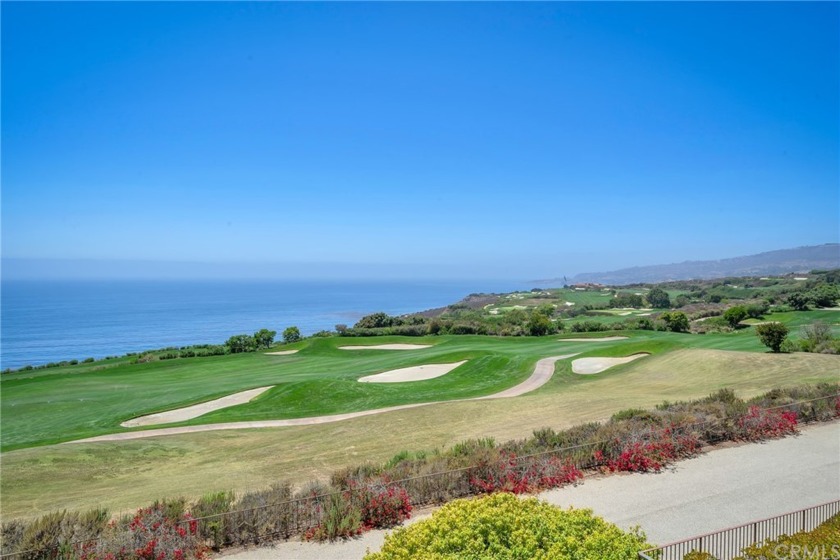 Resort living at it's finest! You'll feel like you're on - Beach Condo for sale in Rancho Palos Verdes, California on Beachhouse.com