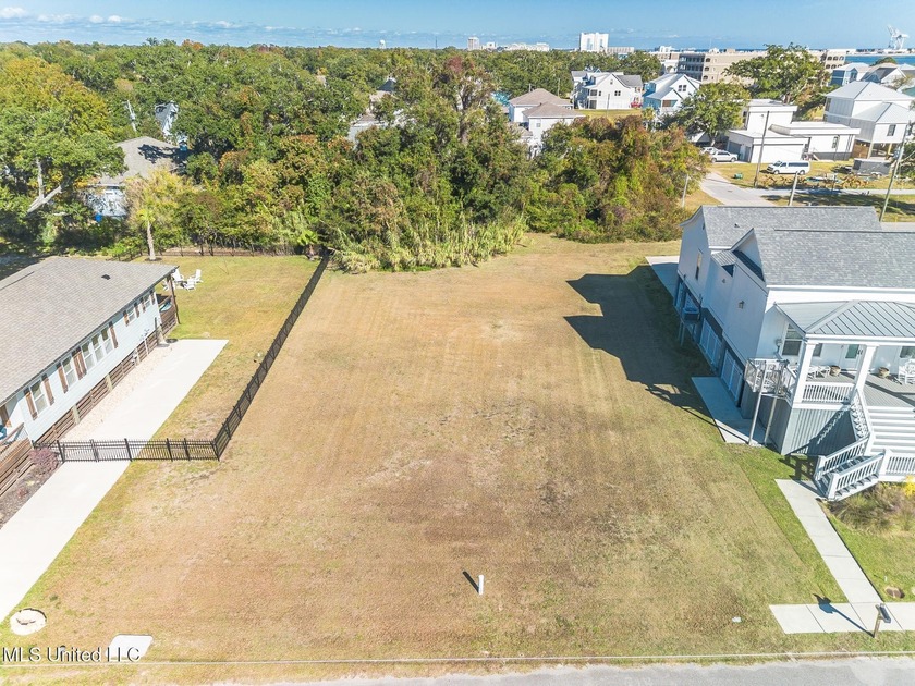 Rare opportunity to grab up a level, ready to build lot only one - Beach Lot for sale in Gulfport, Mississippi on Beachhouse.com