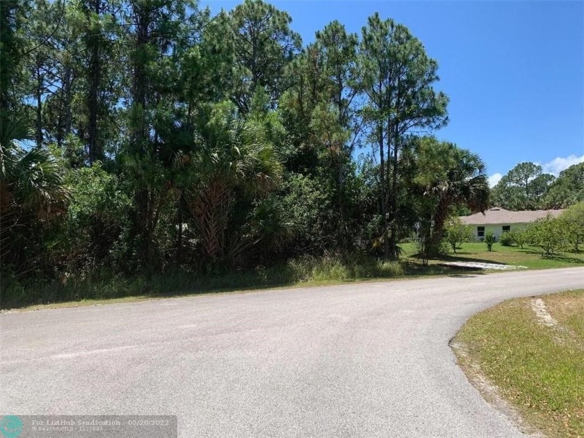 TWO LOTS FOR SALE NEXT TO EACH OTHER. ***982 AIS STREET LOT 11 - Beach Lot for sale in Palm Bay, Florida on Beachhouse.com