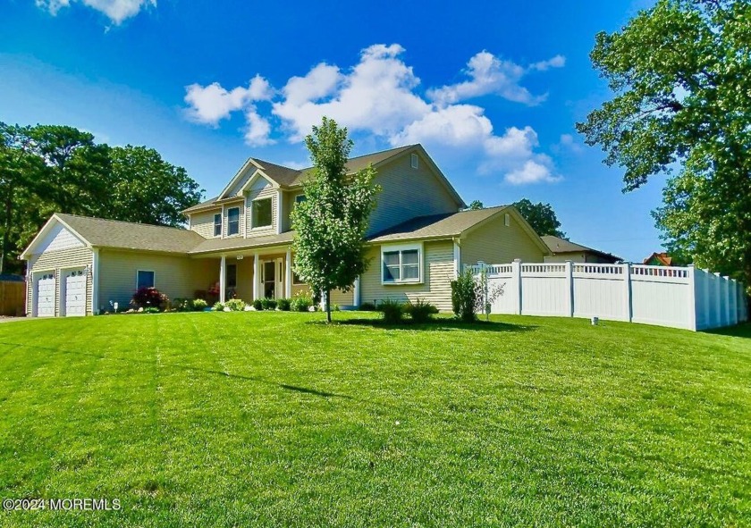 Gorgeous custom contemporary crafted to perfection!!Every - Beach Home for sale in Forked River, New Jersey on Beachhouse.com