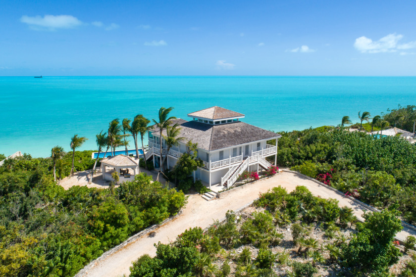 Gorgeous Oceanfront Villa, Newly Remodeled, located near Taylor - Beach Vacation Rentals in Providenciales, West Caicos, Turks and Caicos Islands on Beachhouse.com