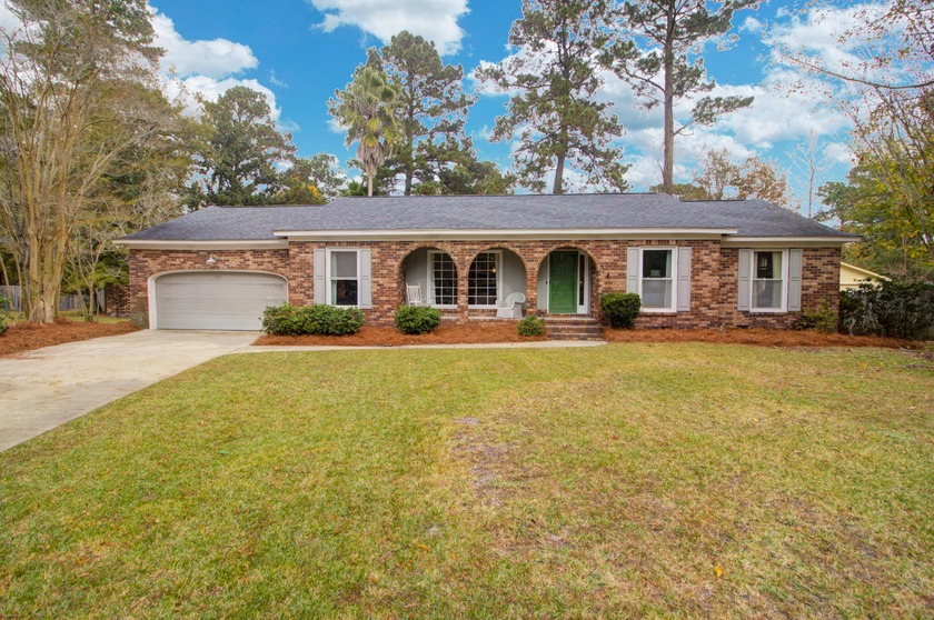 Location location! NO HOA! Check out this brick ranch in - Beach Home for sale in Hanahan, South Carolina on Beachhouse.com
