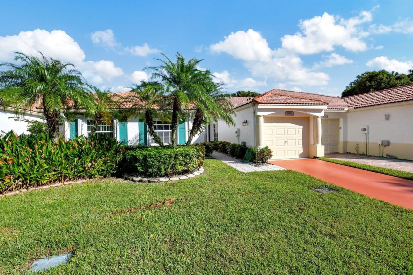 Welcome to this charming, light, and bright villa in the - Beach Home for sale in Delray Beach, Florida on Beachhouse.com