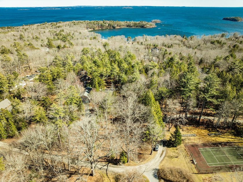 Lovely intown parcel of land awaiting your new home. The - Beach Lot for sale in Camden, Maine on Beachhouse.com