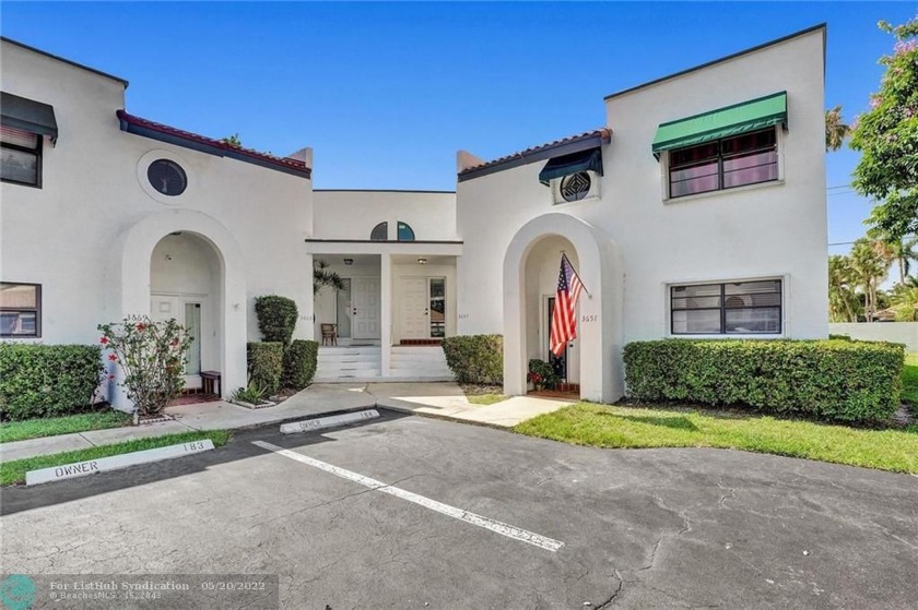 Beautiful and spacious 3 bedrooms, 2.5 baths townhome in Deer - Beach Townhome/Townhouse for sale in Deerfield Beach, Florida on Beachhouse.com