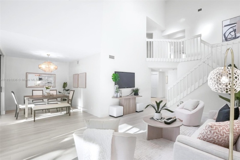 Turnkey Luxury in Boca Pointe! Stunning 3-bedroom, 2.5-bath - Beach Townhome/Townhouse for sale in Boca Raton, Florida on Beachhouse.com