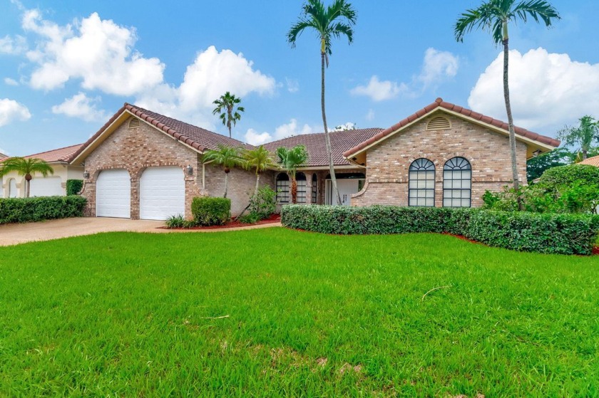 Charming Home in Boca Greens Country ClubWelcome to your new - Beach Home for sale in Boca Raton, Florida on Beachhouse.com