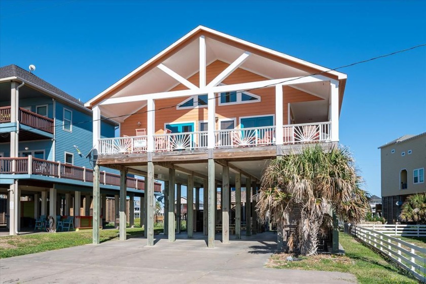 Practically beachfront, this home offers amazing views! Upon - Beach Home for sale in Crystal Beach, Texas on Beachhouse.com