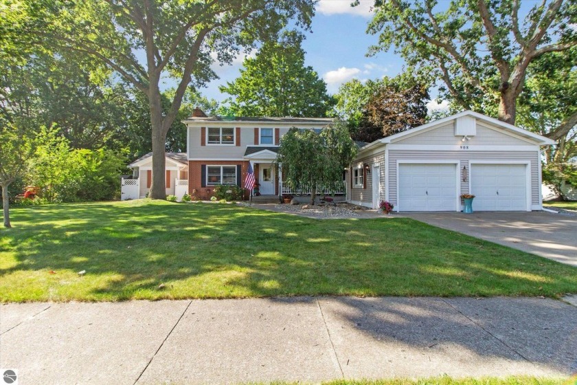 Ready for summer living? This beautiful 4-bedroom Forest Hills - Beach Home for sale in Ludington, Michigan on Beachhouse.com
