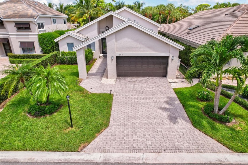 Elegance redefined in this exquisitely renovated home tailored - Beach Home for sale in Palm Beach Gardens, Florida on Beachhouse.com