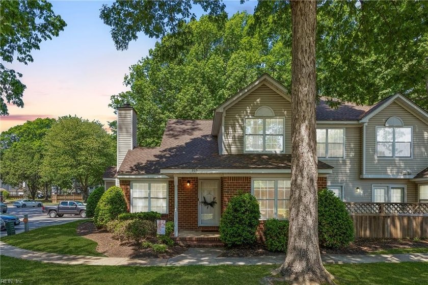Welcome to 805 Masters Trail in Kiln Creek. This 2-bedroom - Beach Condo for sale in Newport News, Virginia on Beachhouse.com
