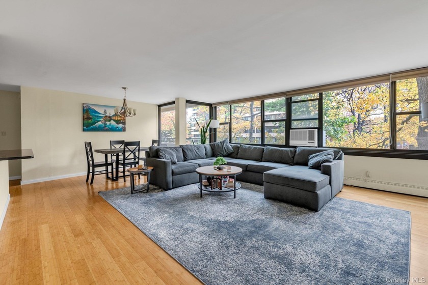 Move right into this open concept one bedroom with resort views - Beach Home for sale in Beechhurst, New York on Beachhouse.com