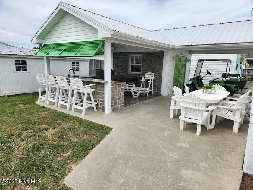 Exceptional mobile home with beach cottage appeal.1,266 SF - Beach Home for sale in Newport, North Carolina on Beachhouse.com