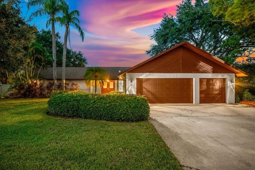 This spacious 4-bedroom, 3-bath home offers a desirable - Beach Home for sale in Seminole, Florida on Beachhouse.com