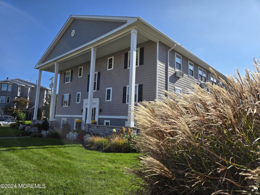 Cute and cozy one-bedroom condo situated on the north end of - Beach Condo for sale in Belmar, New Jersey on Beachhouse.com