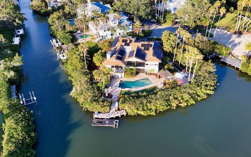 South Sarasota waterfront property surrounded by 312 feet of - Beach Home for sale in Osprey, Florida on Beachhouse.com