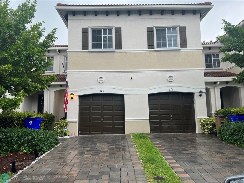 BREATH TAKING TOTALLY REMODELED ALL AGES PET FRIENDLY TOWNHOME - Beach Townhome/Townhouse for sale in Deerfield Beach, Florida on Beachhouse.com