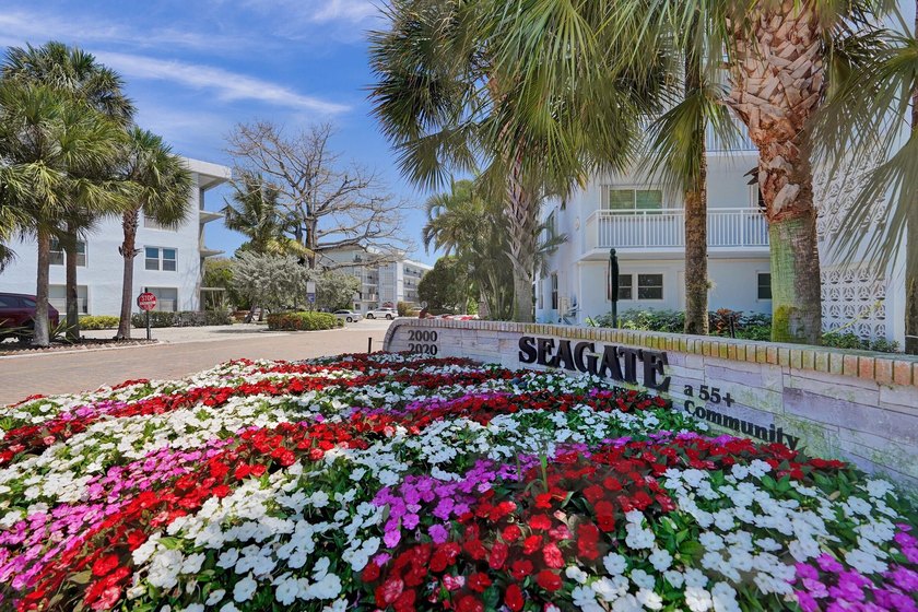 Enjoy Florida living at its finest! This charming condo features - Beach Condo for sale in Boynton Beach, Florida on Beachhouse.com