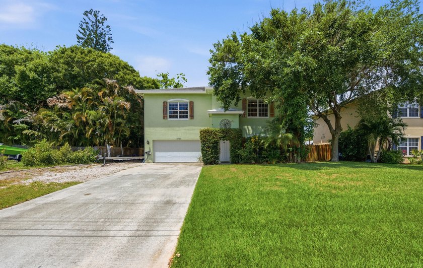 Fully furnished turnkey property conveniently located near I-95 - Beach Home for sale in Palm City, Florida on Beachhouse.com