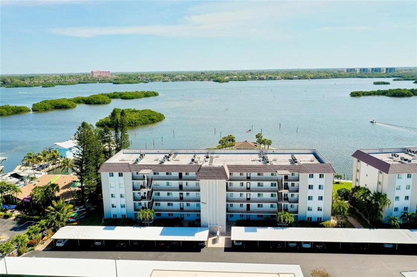 Charming Penthouse with Bay and Gulf Views at Sunrise Cove Yacht - Beach Condo for sale in Sarasota, Florida on Beachhouse.com