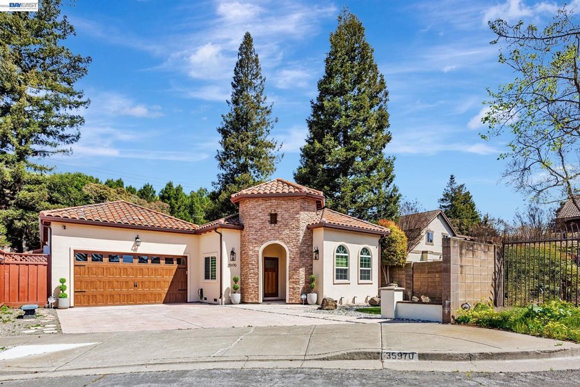 One of the most unique homes in Fremont. It is nestled in a - Beach Home for sale in Fremont, California on Beachhouse.com