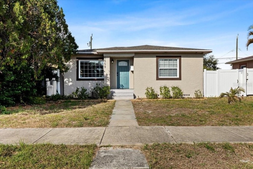 One or more photo(s) has been virtually staged. Live like you - Beach Home for sale in St. Petersburg, Florida on Beachhouse.com