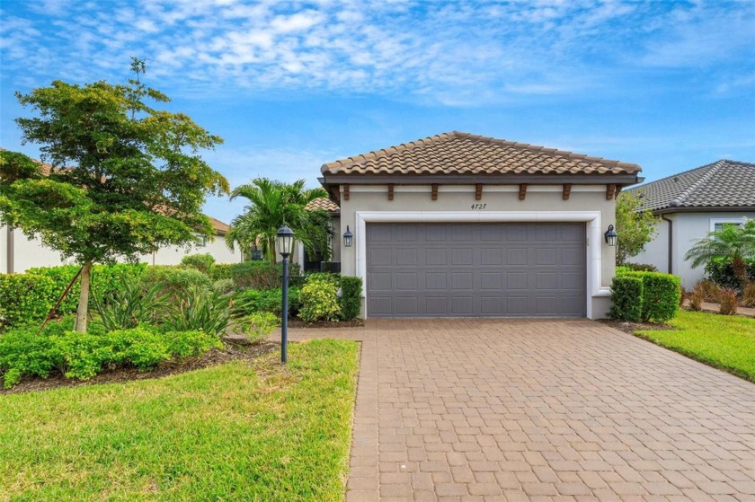 Discover this Roma model home situated on a GOLF DEEDED homesite - Beach Home for sale in Bradenton, Florida on Beachhouse.com