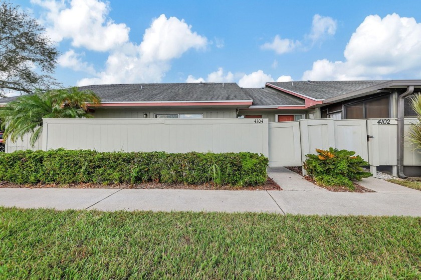 Highly Desirable Investor Friendly Villa! 2 full bedrooms and 2 - Beach Home for sale in Jensen Beach, Florida on Beachhouse.com