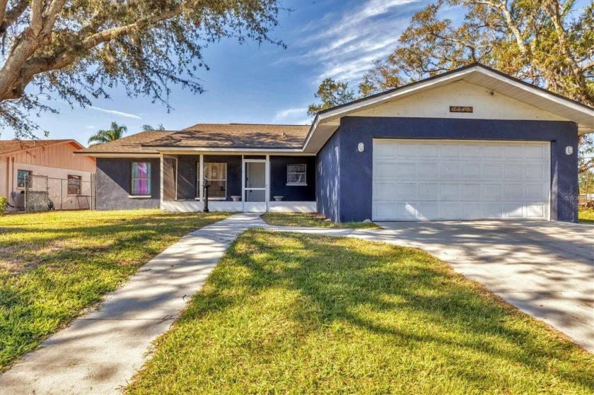 This is the one for you!! Gorgeous three bedroom two bath block - Beach Home for sale in Palmetto, Florida on Beachhouse.com